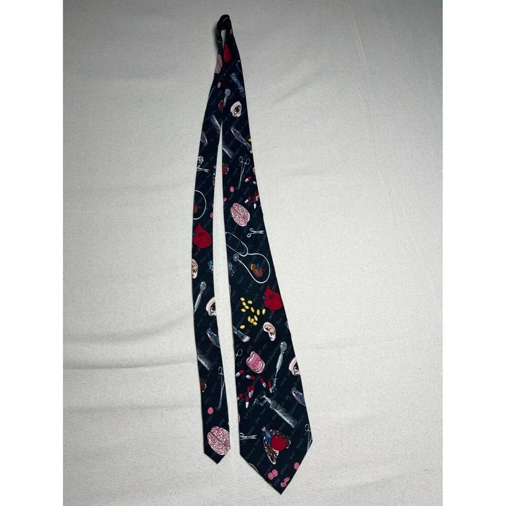 Nicole Miller 90s 100% Silk Tie Doctors theme, Medical theme Excellent condition